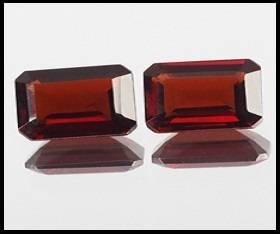 STUNNING 100% NATURAL RECTANGLE CUT FLAWLESS RED GARNET PAIR - R1 NO RESERVE AUCTION!