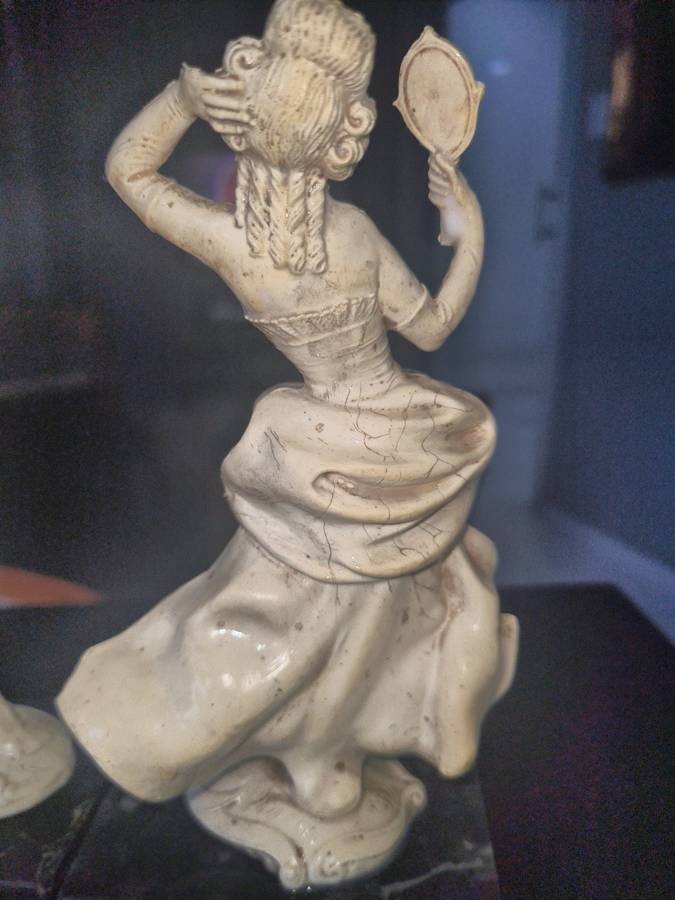 Vintage Colonial Figurines on Genuine Carrara Marble Base