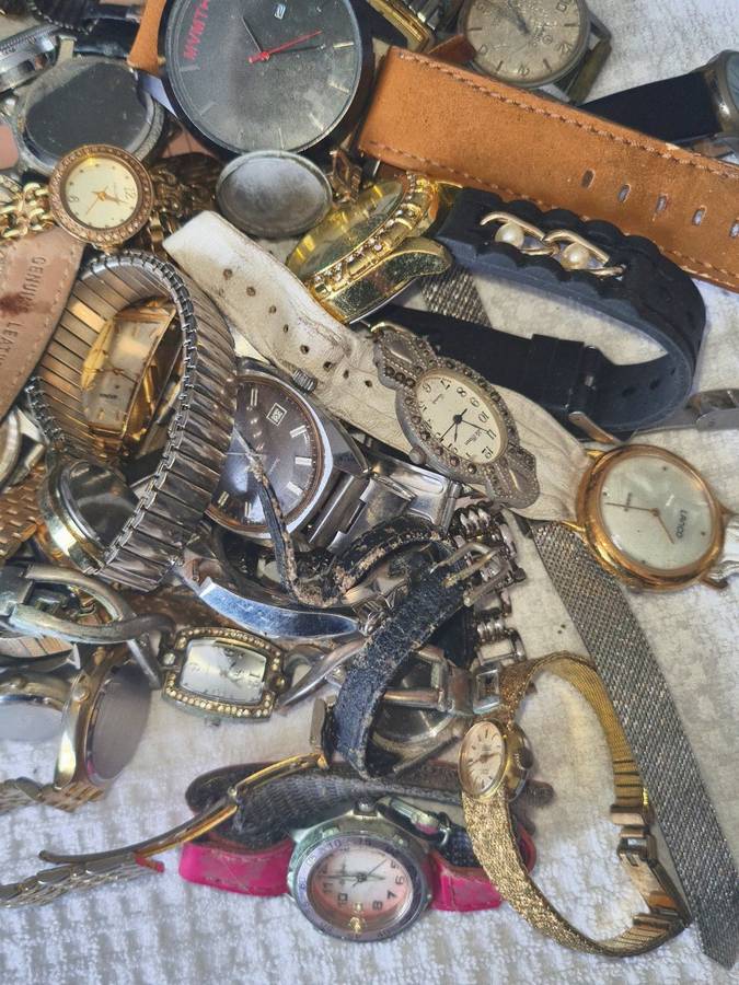 Job lot!!!!! 40 Watches