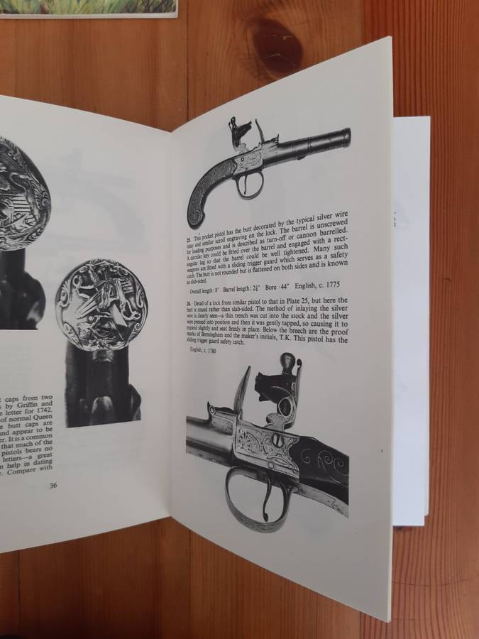 Flintlock Pistols: An Illustrated Reference Guide to Flintlock Pistols from the 17th to the 19th Cen