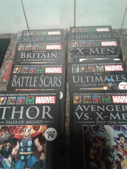 8 X THE ULTIMATE GRAPHIC NOVELS COLLECTION MARVEL HARDCOVER COMICS  (TO CHOSE OR TAKE ALL )