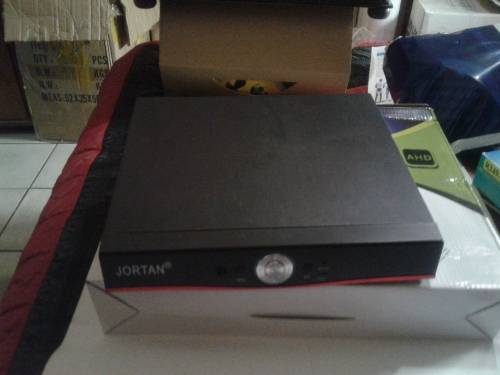 8 CHANNELS AHD FULL HD DVR INCL. POWER SUPPLY, REMOTE AND MOUSE