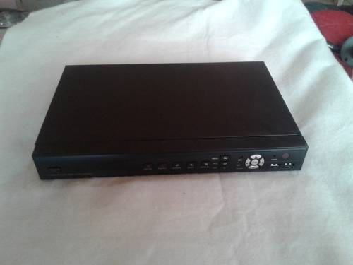4 CHANNELS DVR INCL. REMOTE,POWER SUPPLY AND MOUSE (MONEY BACK GUARANTEE)