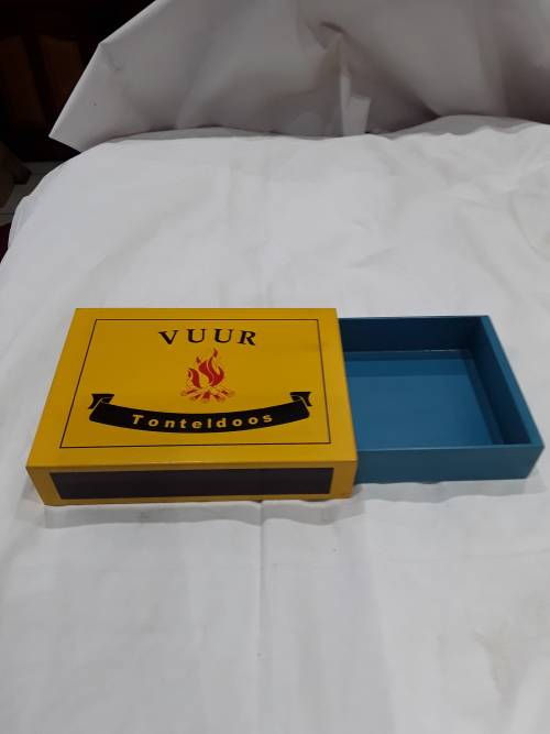 WOODEN MATCHBOX STORAGE CASE(23 X 16CM)