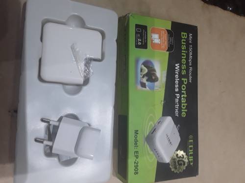 PORTABLE WIRELESS ROUTER