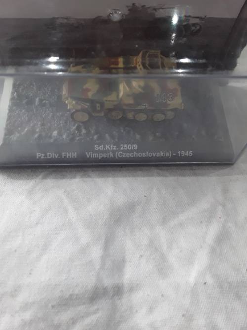 HIGHLY DETAILED DIE CAST METAL SD.KFZ.250/9 COMBAT TANK (CZECHOSLOVAKIA)1945