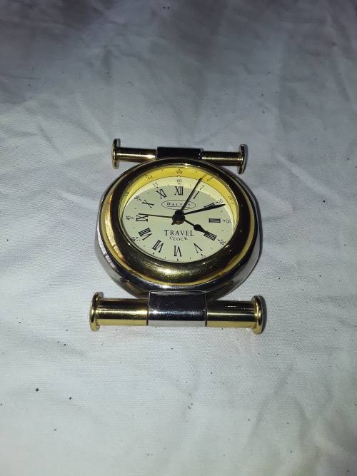 DALVEY ALARM TRAVEL CLOCK (JAPAN MOVT)WORKS
