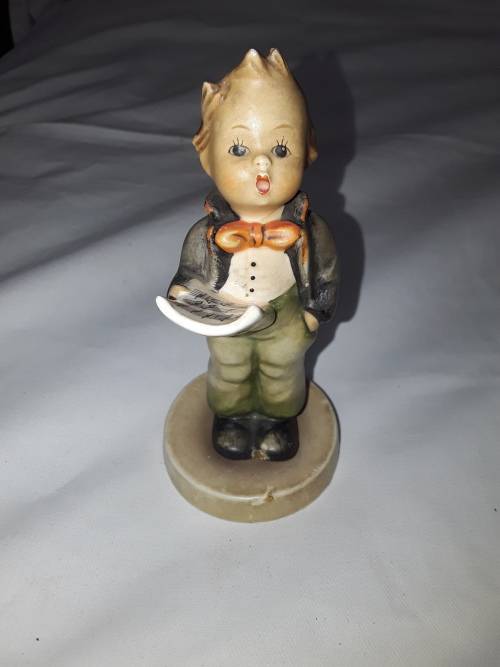 VINTAGE MUSICIAN FIGURE (WEST GERMANY)