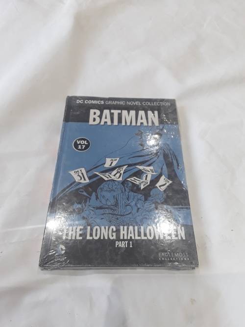 DC HARDCOVER COMIC ( THE LONG HALLOWEEN)PART 1
