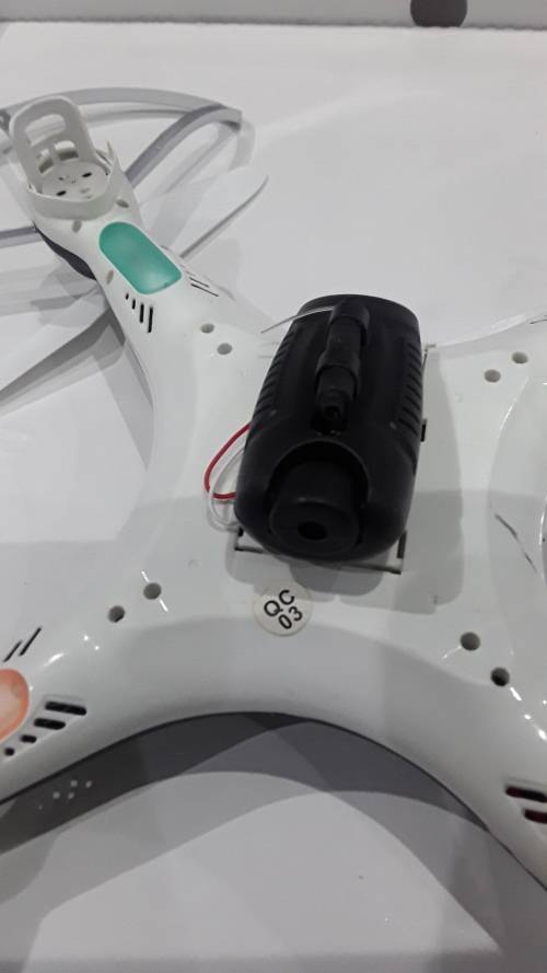 6 CH-2,4 GHZ R/C QUADCOPTER (INCLUDES CAMERA)WIFI FOV REAL TIME