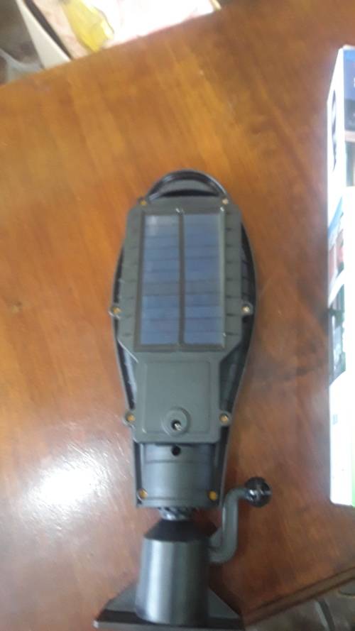 100 WATTS SOLAR SENSOR STREET LAMP