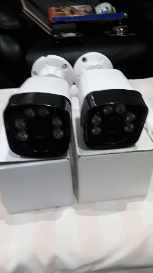SET OF 2 AHD COLOR CAMERAS(ONE BID FOR BOTH)