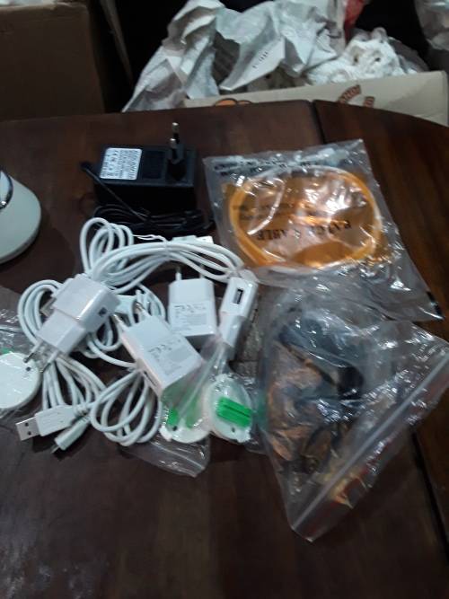 THE IPC NETWORK CAMERA AND DVR WIFI KIT(DVR,4CAMERAS,ALLCABLES AND MANUAL)COMPLETE