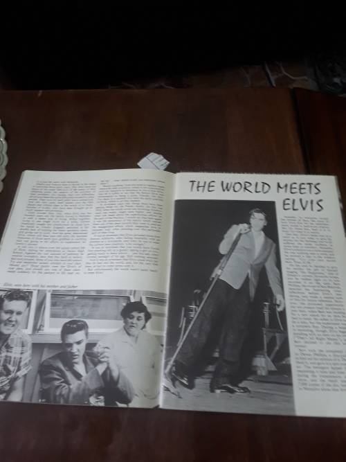 BOOK ON ELVIS PRESLEY (1962)