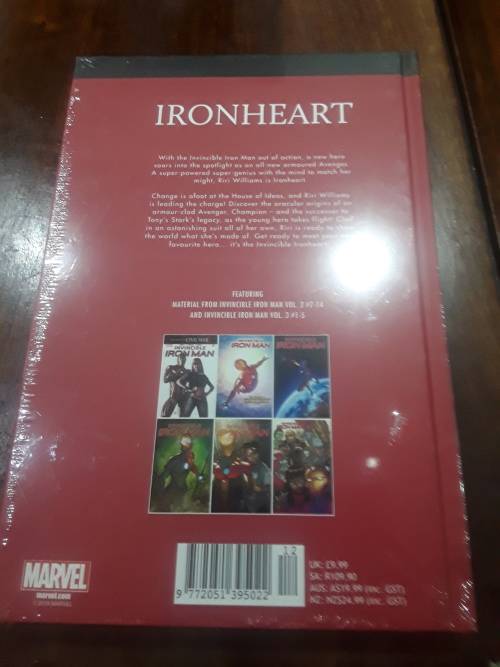 MARVEL SUPERHERO`S HARDCOVER COMIC(RIRI WILLIAMS)IRONHEART