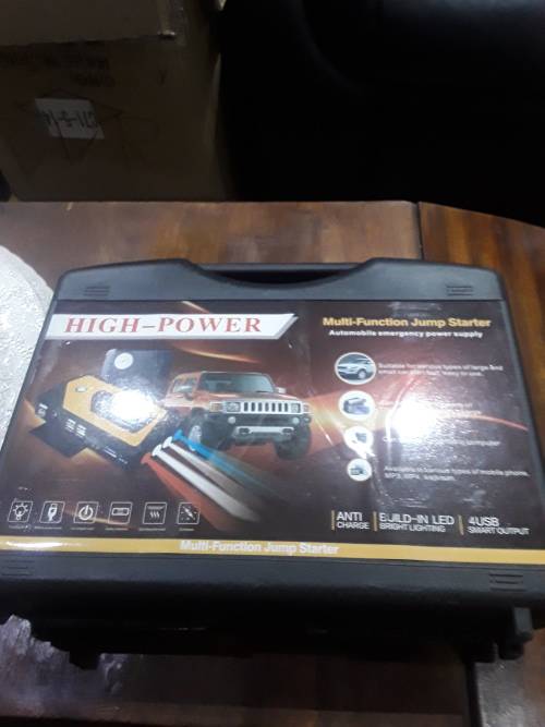 MULTIFUNCTIONAL JUMP STARTER