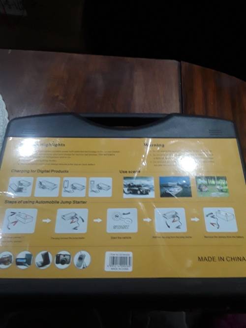 MULTIFUNCTIONAL JUMP STARTER