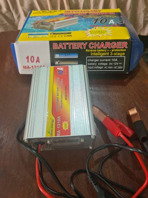 10pcs AMP BATTERY CHARGER