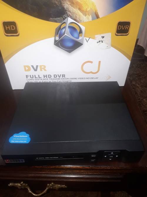 4 CHANNELS AHD DVR INCLUDING POWER SUPPLY AND MOUSE