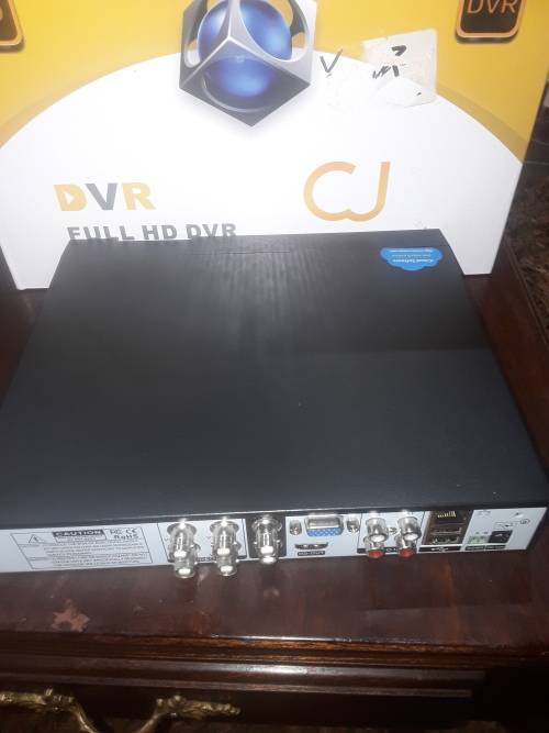 4 CHANNELS AHD DVR INCLUDING POWER SUPPLY AND MOUSE