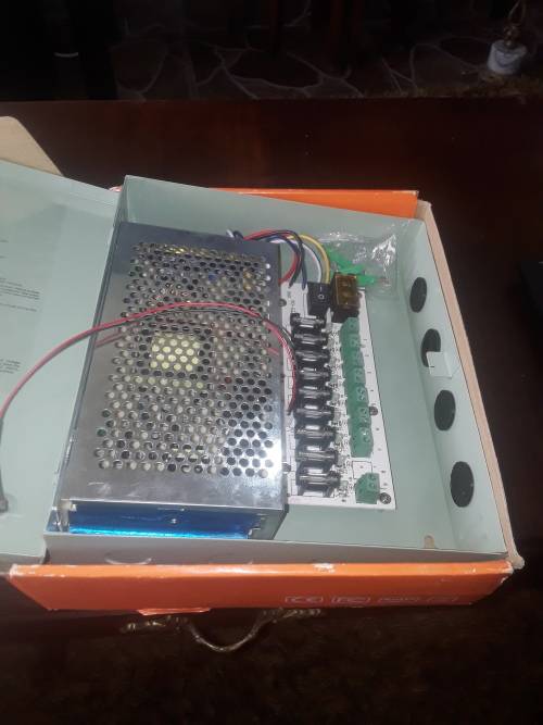 12 VDC,9 OUTPUT SWITCH MODE CCTV POWER SUPPLY