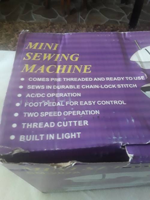 DOUBLE SPEED CONTROL MINI SEWING MACHINE (FREE ASSESCORIES)