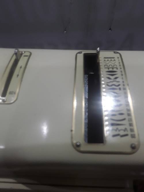 VINTAGE BERNINA  730 RECORD SEWING MACHINE IN COMPATIBLE SUITCASE(WITH ALL ASSC.)WORKS LIKE A BOMB