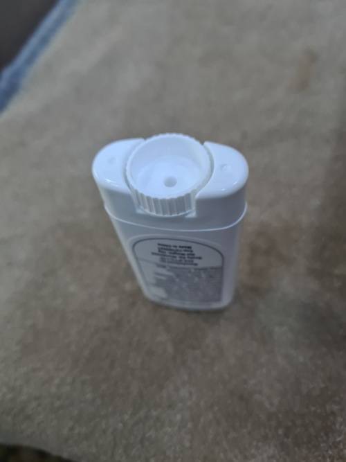 50 PIECES IN A BOX SPF 30 SUNSCREEN STICK(15G EACH)
