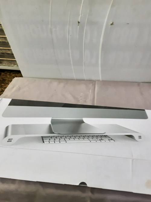 TV SPACE BAR