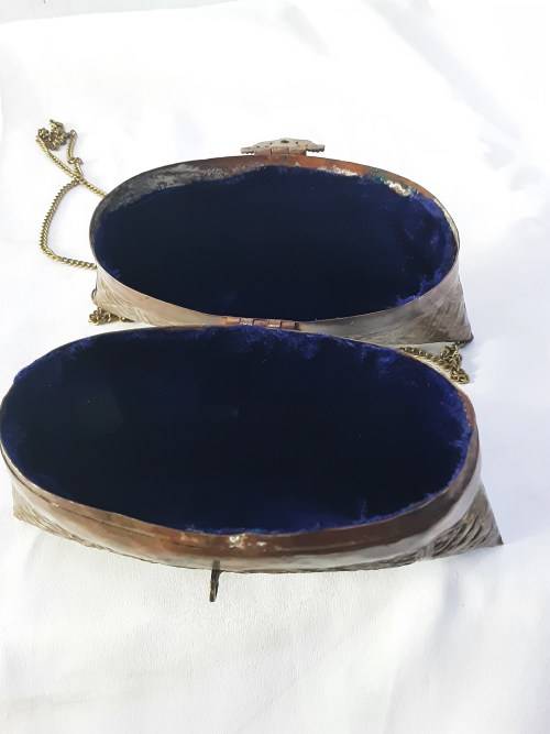 1930`s VINTAGE BRASS AND COPPER PILLOW PURSE HANDBAG(18 x 12cm)INNER BLUE VELVET