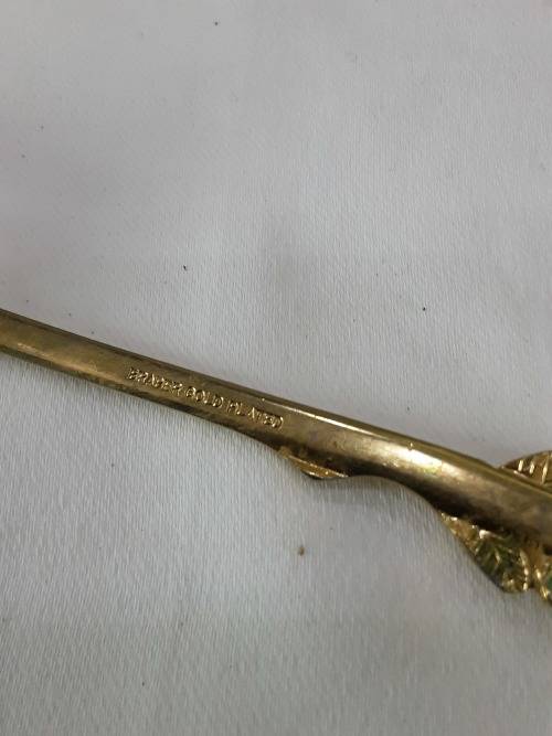 8 PIECE VINTAGE BRABER GOLDPLATED FORK AND KNIFE SET(HAS MARKINGS)