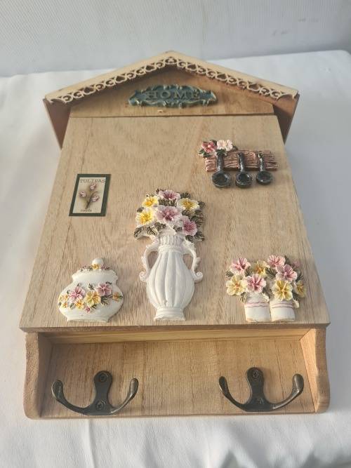 VINTAGE LOOK WOODEN HOME KEY HOLDER CUPBOARD(35×22 CM) WALL HANGING