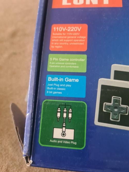 VIDEO GAME CONSOLE WITH 2 JOYSTICKS (8 BIT 3000 BUILT IN GAMES)