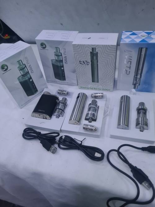 SET OF 4 SMOKING VAPES