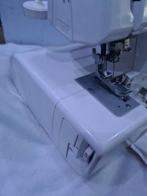 ELNA LIMITED EDITION OVERLOCKER( WITH SAFETY)WORKS