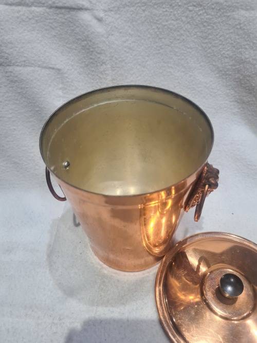 COPPER WITH LIONS HEAD HANDLES STORAGE CONTAINER