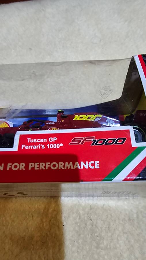 SHELL FEERARI  SIGNED RAYBAN-DIE CAST ,SCALE 1:43