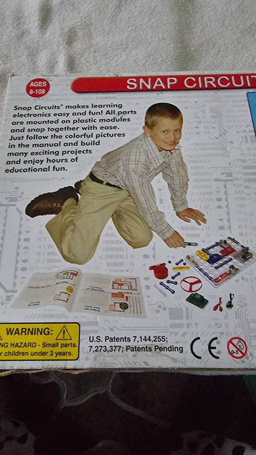 ELECTRONIC SNAP CIRCUIT JNR(BUILD OVER 100 EXCITING PROJECT ( BY ELENCO