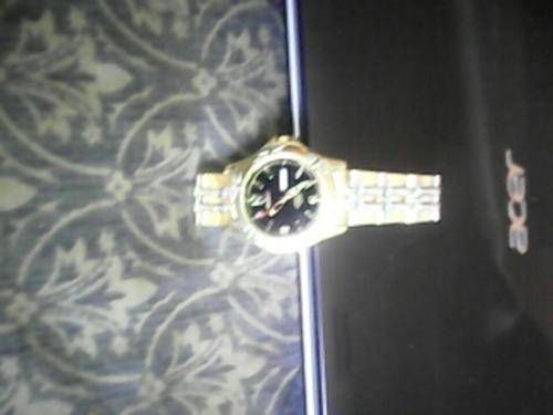 STUNNING MENS WRISTWATCH