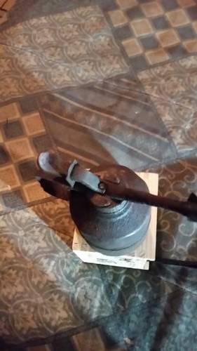 VINTAGE OIL CAN-STILL HAS SOME OIL