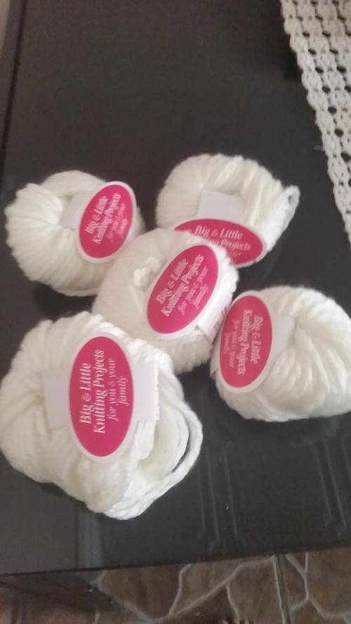 5 X THICK PLY KNITTING WOOL{ONE BID FOR ALL)-SEE DESCRIPYION