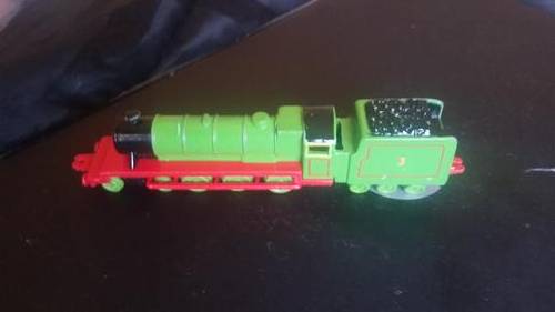 MODEL RAILWAY METAL COACH
