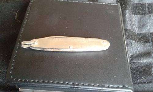 COLLECTORS POCKET KNIFE