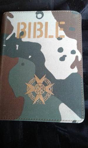 SADF MILLITARY ENGLISH BIBLE-SEE  DESCRIPTION