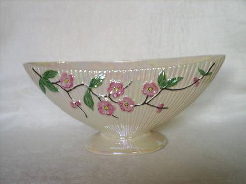 Lustre ware Maling vase