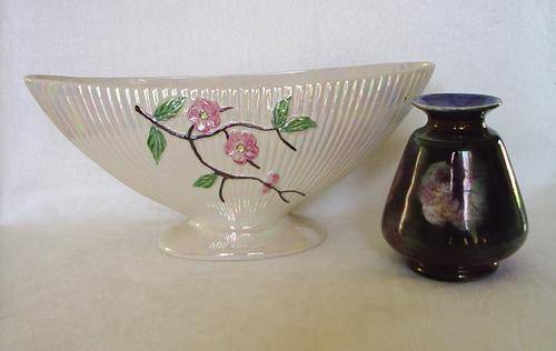 Maling lustre ware vase