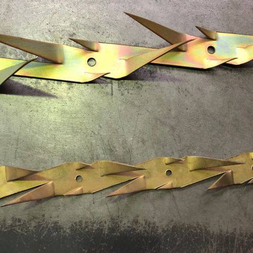 Electroplated Sabre Wall Spikes