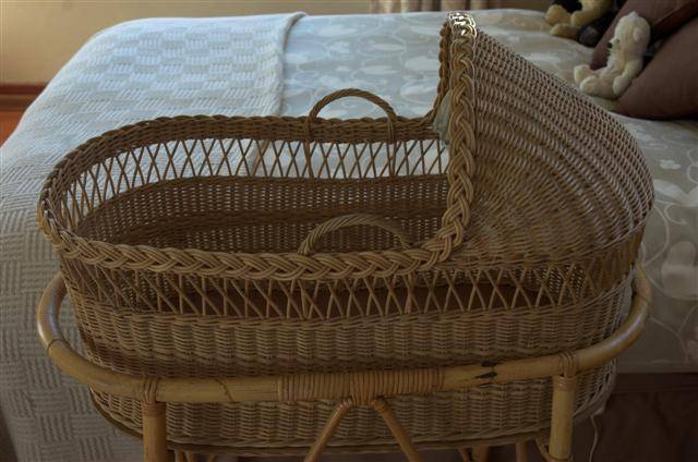 Wicker Bassinet / Crib / Moses Basket