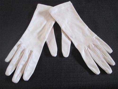 Pale Beige Pair of Stretch Ladies Gloves