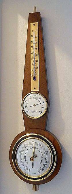 VINTAGE ANEROID WEATHER STATION ,WOOD AND BRASS MADE IN WEST GERMANY 1960/70 WORKING